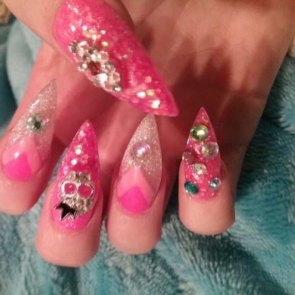 Meet your Posher, Mandy - Picture 1 of 5